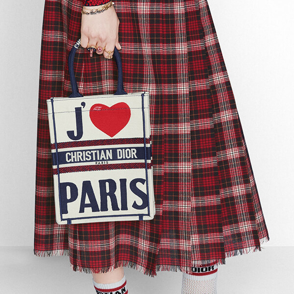 ディオール BOOK TOTE バーティカルバッグ偽物M1272ZRGW_M933